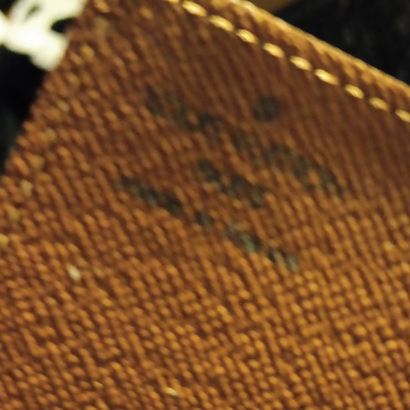 Louis Vuitton Card Holder - Picture 2 of 12